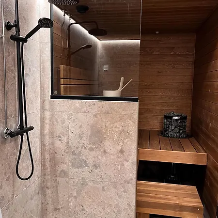 Rinnekoengaes - Ruka-pyhae 2x Skipass Included - Free Skibuss Doorstep - Renovated