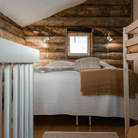 Rinnekoengaes - Ruka-pyhae 2x Skipass Included - Free Skibuss Doorstep - Renovated 鲁卡