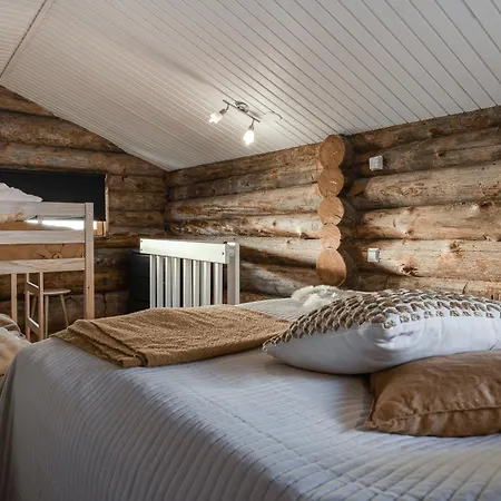 Rinnekoengaes - Ruka-pyhae 2x Skipass Included - Free Skibuss Doorstep - Renovated * Ruka