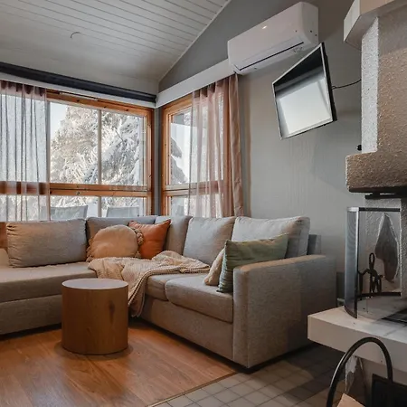 Rinnekoengaes - Ruka-pyhae 2x Skipass Included - Free Skibuss Doorstep - Renovated * Ruka